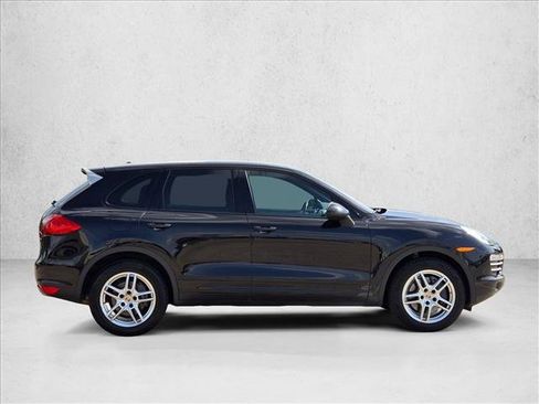 Used 2014 Porsche Cayenne Platinum Edition AWD/4WD image 4