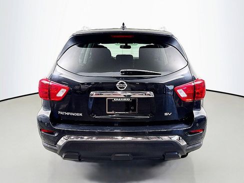 Used 2020 Nissan Pathfinder SV image 6