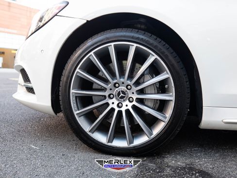 Used 2017 Mercedes-Benz S 550 Sedan image 9