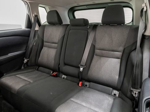 Used 2025 Nissan Rogue SV FWD image 26