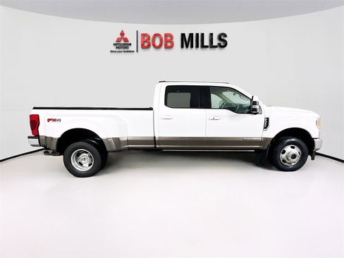 Used 2022 Ford F350 Lariat w/ Lariat Ultimate Package image 8
