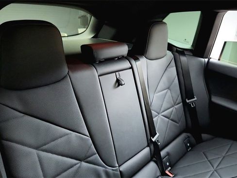 Used 2025 BMW iX xDrive50 image 47