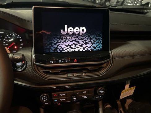 New 2026 Jeep Compass Latitude image 19