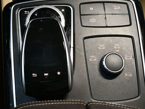 Used 2019 Mercedes-Benz GLE 400 4MATIC image 68