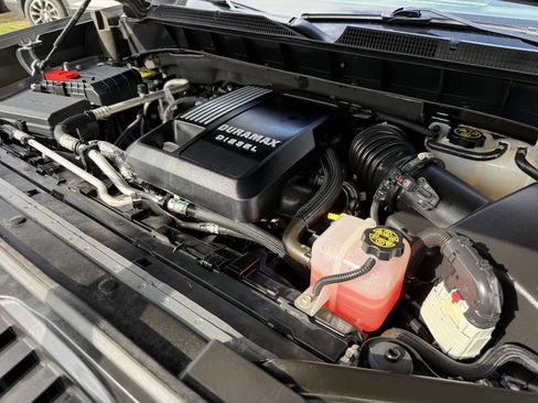 Used 2024 Chevrolet Silverado 1500 RST image 32