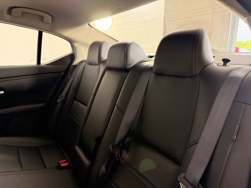 Used 2025 Nissan Sentra SR w/ SR Premium Package FWD image 26