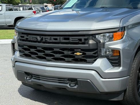 Used 2023 Chevrolet Silverado 1500 Custom RWD image 9