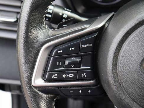 Used 2023 Subaru Outback Premium image 19