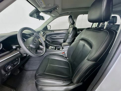 Used 2022 Jeep Grand Cherokee Limited 4xe w/ Luxury Tech Group II image 13