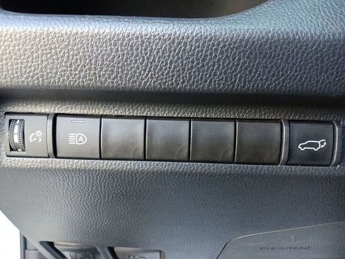 Used 2024 Toyota RAV4 XLE w/ Convenience Package image 17