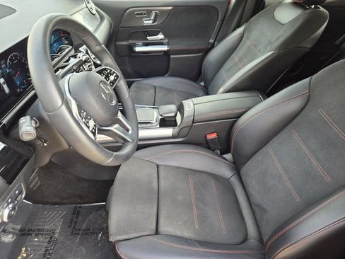 Used 2021 Mercedes-Benz GLA 250 image 12