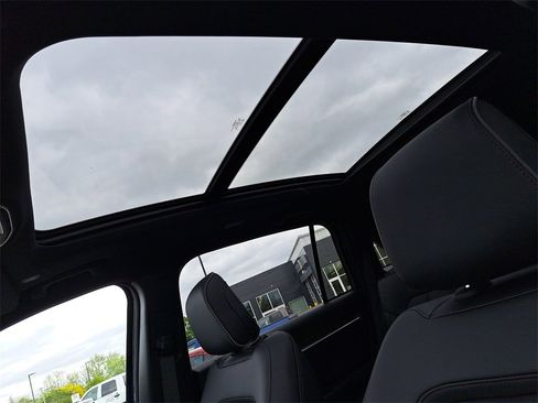 New 2025 Jeep Wagoneer S Limited image 33