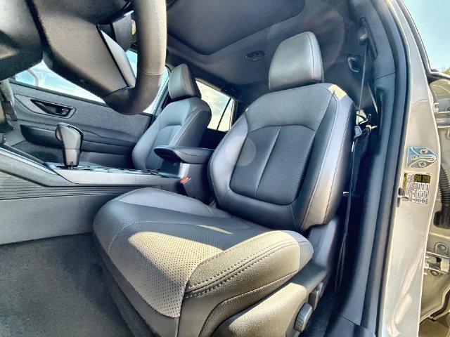 New 2026 Subaru Outback Limited AWD/4WD image 13