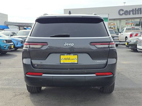 Used 2023 Jeep Grand Cherokee L Limited image 5