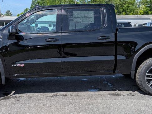 New 2026 GMC Sierra 1500 AT4 w/ AT4 Premium Package AWD/4WD image 7