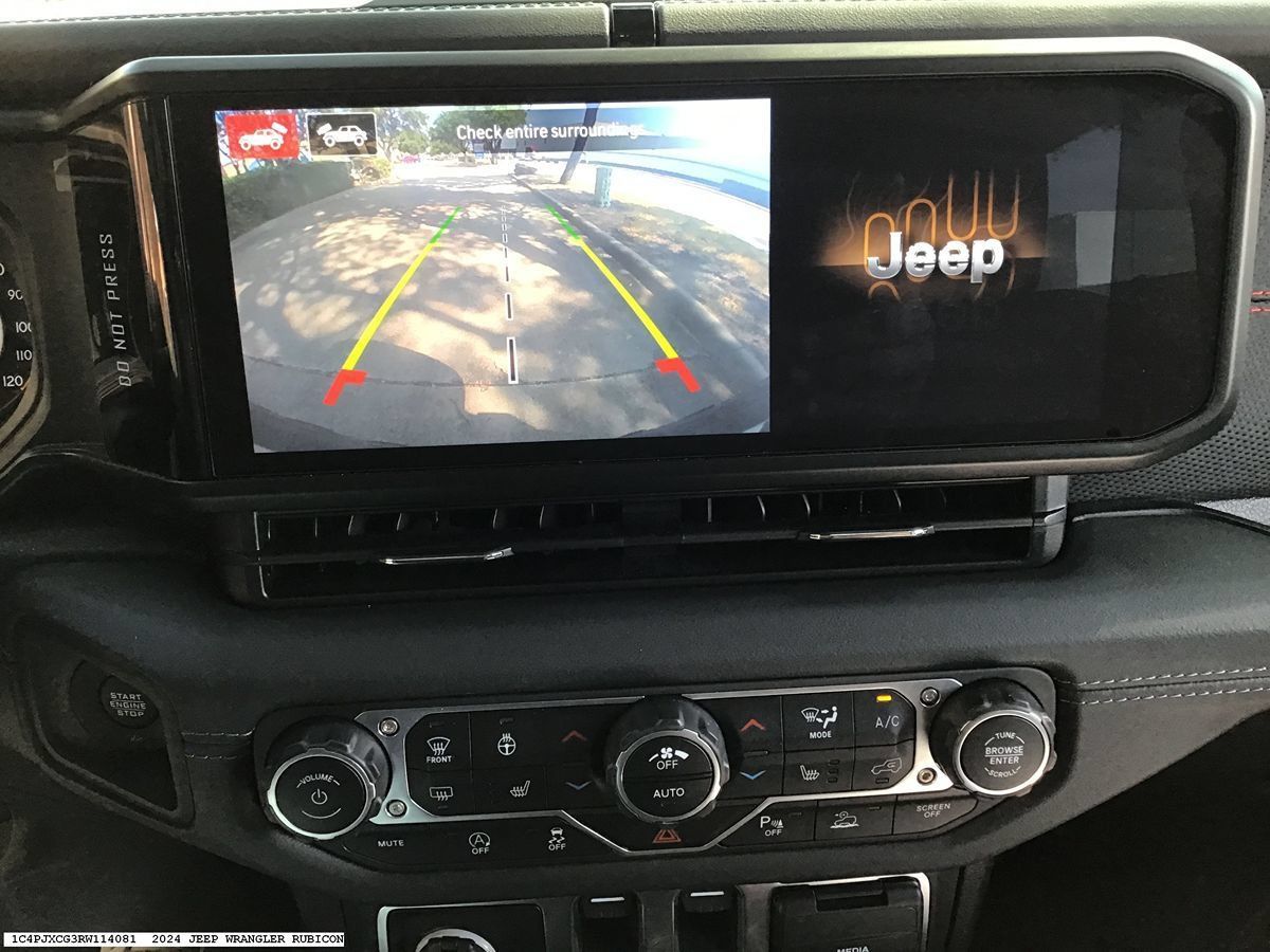 Used 2024 Jeep Wrangler Rubicon AWD/4WD image 14
