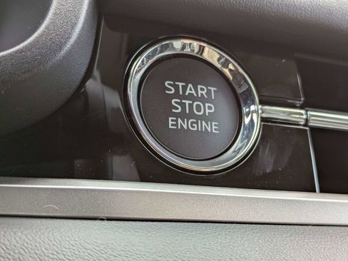 New 2026 Mitsubishi Outlander ES image 28