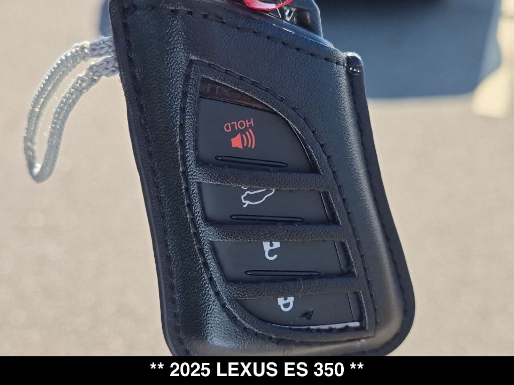 Used 2025 Lexus ES 350 w/ Accessory Package (Z2) FWD image 34