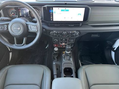 New 2026 Jeep Gladiator Mojave w/ Steel Bumper Group AWD/4WD image 12