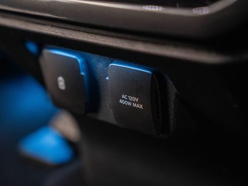 Certified 2023 Ford F150 Lariat w/ Equipment Group 502A High image 41