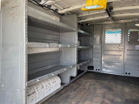 Used 2016 Nissan NV 3500 S w/ Power Package RWD image 12