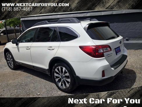 Used 2017 Subaru Outback 3.6R Limited AWD/4WD image 3