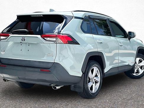 Certified 2021 Toyota RAV4 XLE Premium AWD/4WD image 7