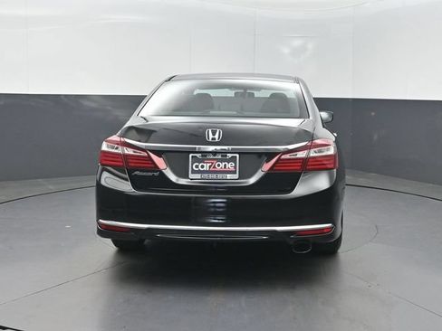 Used 2016 Honda Accord LX image 29