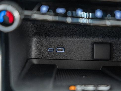 New 2026 Chevrolet Traverse LT image 25