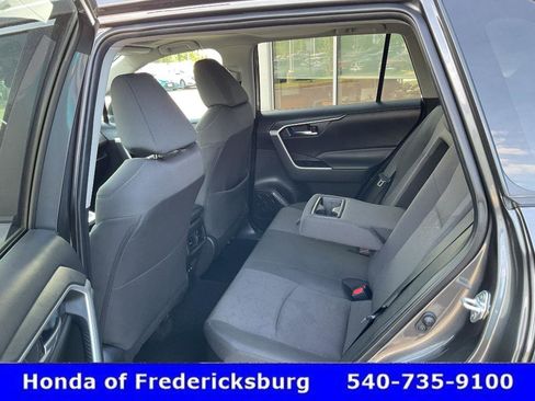 Used 2024 Toyota RAV4 XLE w/ Convenience Package image 18