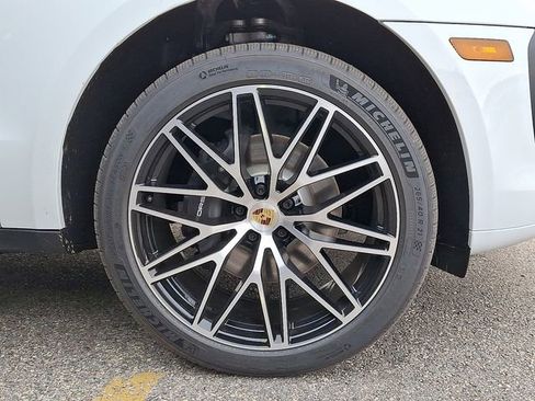 New 2026 Porsche Macan Turbo image 10