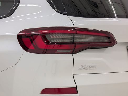 Certified 2023 BMW X5 sDrive40i w/ Executive Package image 13