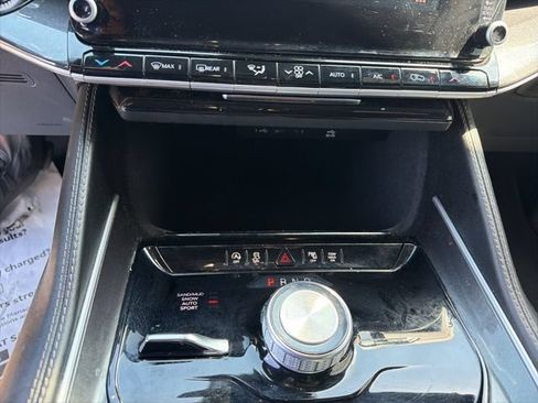 Used 2023 Jeep Wagoneer 4WD w/ Rear Seat Video Group 1 image 17