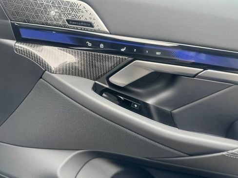 New 2027 BMW M5 Touring AWD/4WD image 27
