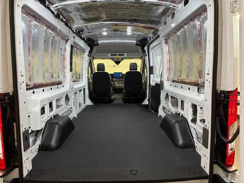 Used 2026 Ford Transit 250 148 Medium Roof w/ Load Area Protection Package RWD image 26