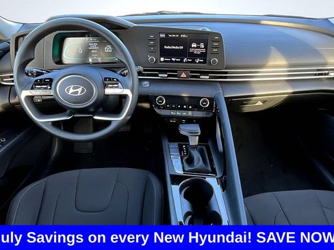 New 2026 Hyundai Elantra Hybrid FWD image 6