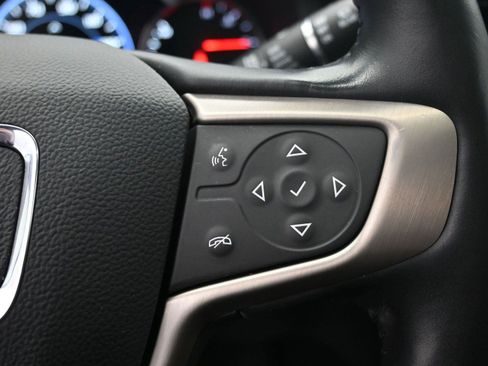 Used 2021 GMC Acadia Denali w/ Denali Ultimate Package image 30