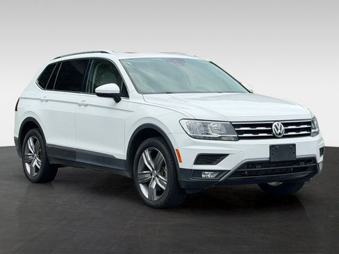 Used 2021 Volkswagen Tiguan SEL AWD/4WD image 3