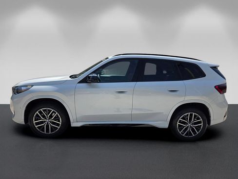 Used 2023 BMW X1 xDrive28i w/ M Sport Package AWD/4WD image 7