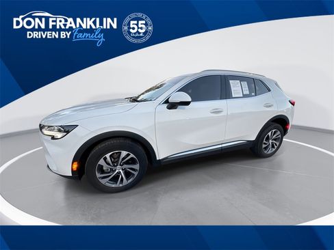 Used 2023 Buick Envision Essence image 1