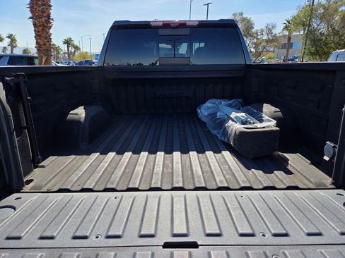 Used 2021 GMC Sierra 1500 AT4 w/ AT4 Premium Package image 13