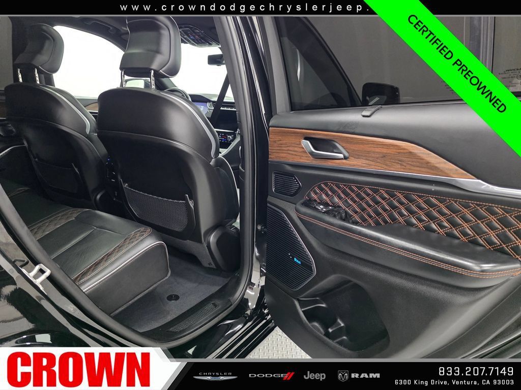 Certified 2023 Jeep Grand Cherokee Summit w/ Adv Protech Group IV AWD/4WD image 16