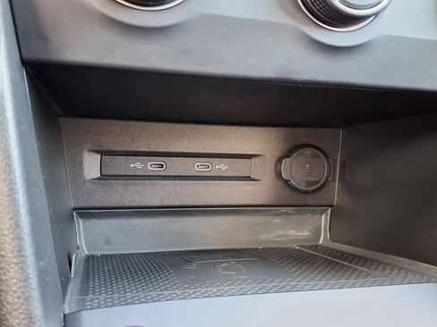 Used 2022 Volkswagen Taos SE image 26