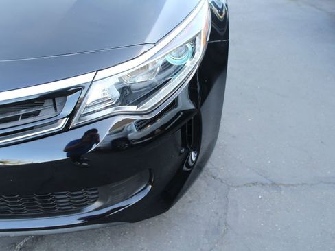 Used 2019 Kia Optima EX image 10