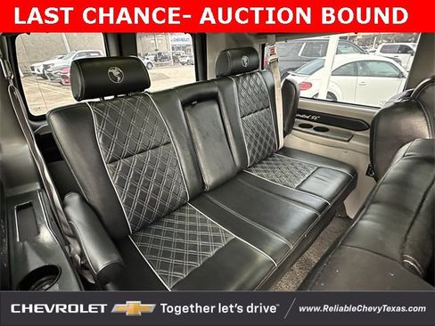Used 2019 Chevrolet Express 2500 image 12