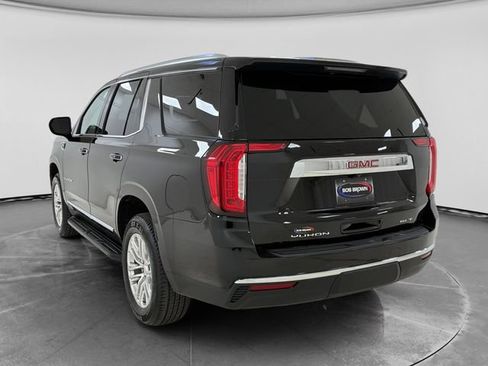 Used 2024 GMC Yukon SLT AWD/4WD image 5