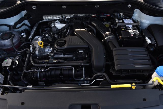 New 2027 Volkswagen Taos SE FWD image 25