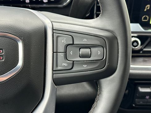 Used 2025 GMC Sierra 1500 SLT image 31