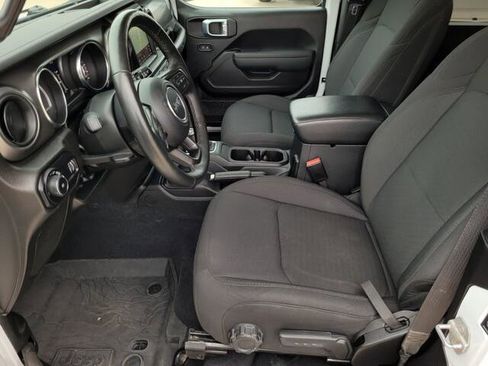 Used 2023 Jeep Wrangler Sport S image 26