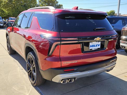 New 2026 Chevrolet Traverse LT image 3